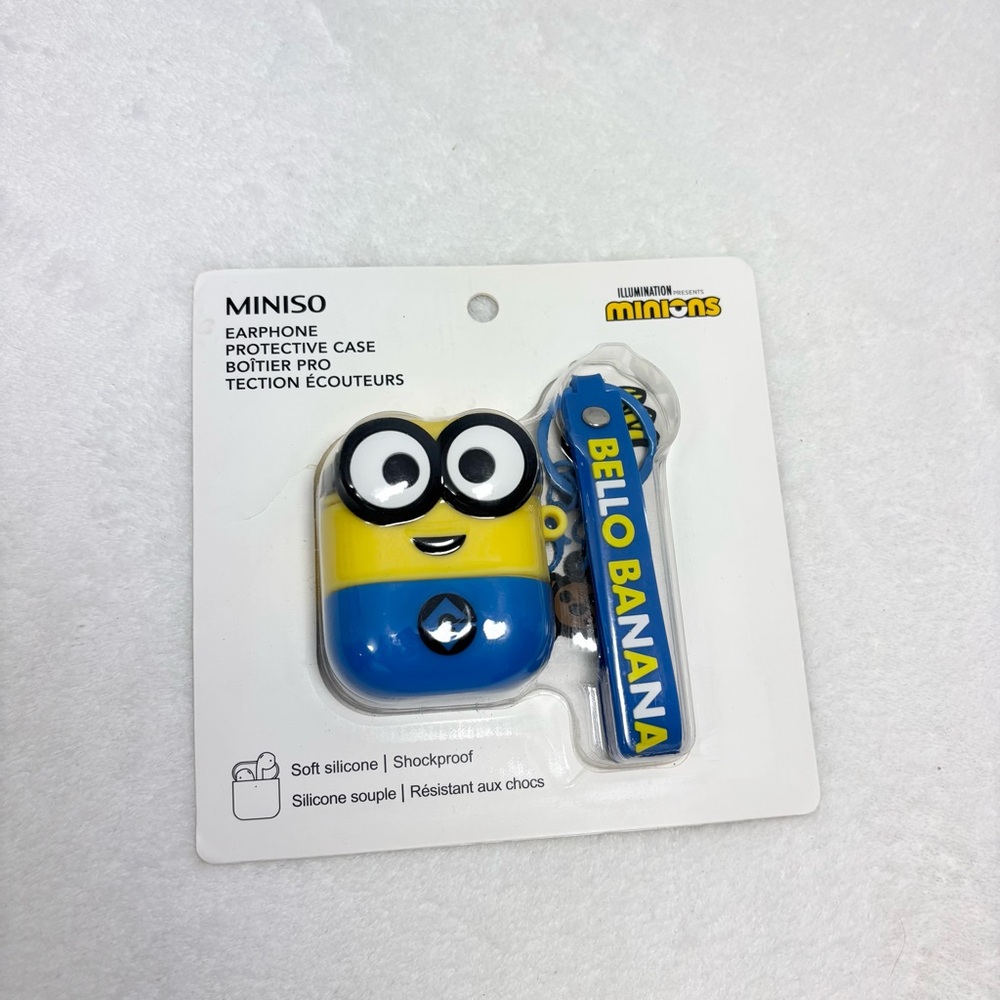 Universal Minions Yellow and Blue Earphone‎ Case with key chain